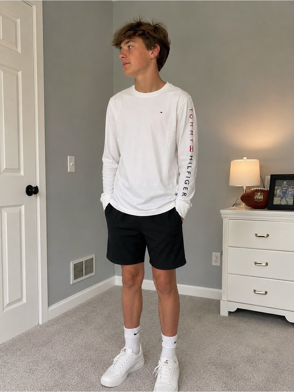 Tommy Hilfiger White Logo Sleeve Long Sleeve Tee Youth Large (16/18) 🤍🇺🇸